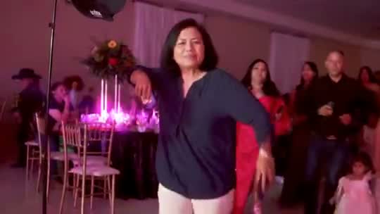 Blue-blouse dance
